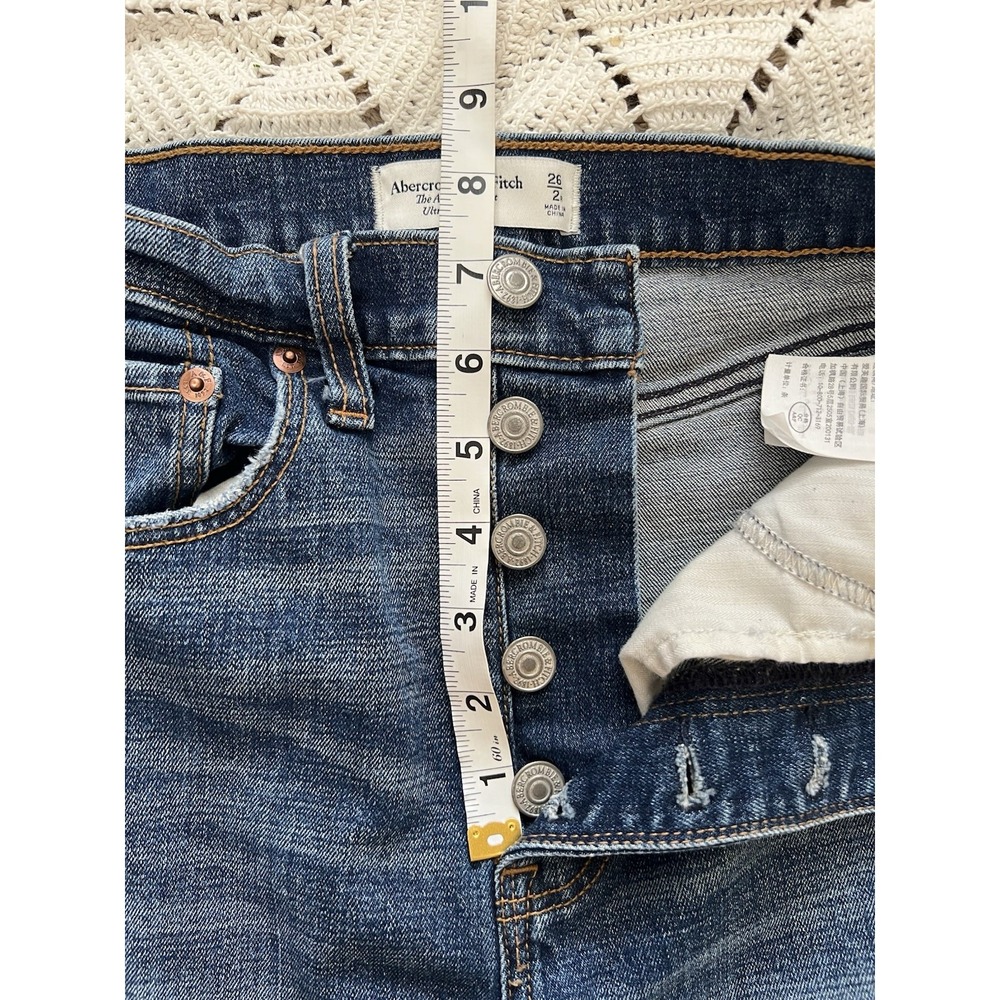 Ambercrombie & Fitch Mid rise button fly jeans Women size 26 2R straight leg - Picture 5 of 6